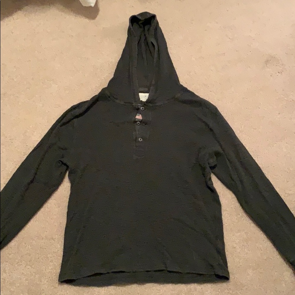 Lightweight sweatshirt